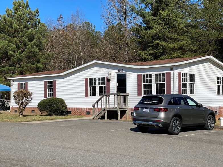 More Photos Of 1212 Constitution Blvd, Rock Hill Auto Dealership For Sale