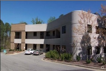 More Photos Of 312-326 Cloister Ct, Chapel Hill Office For Lease
