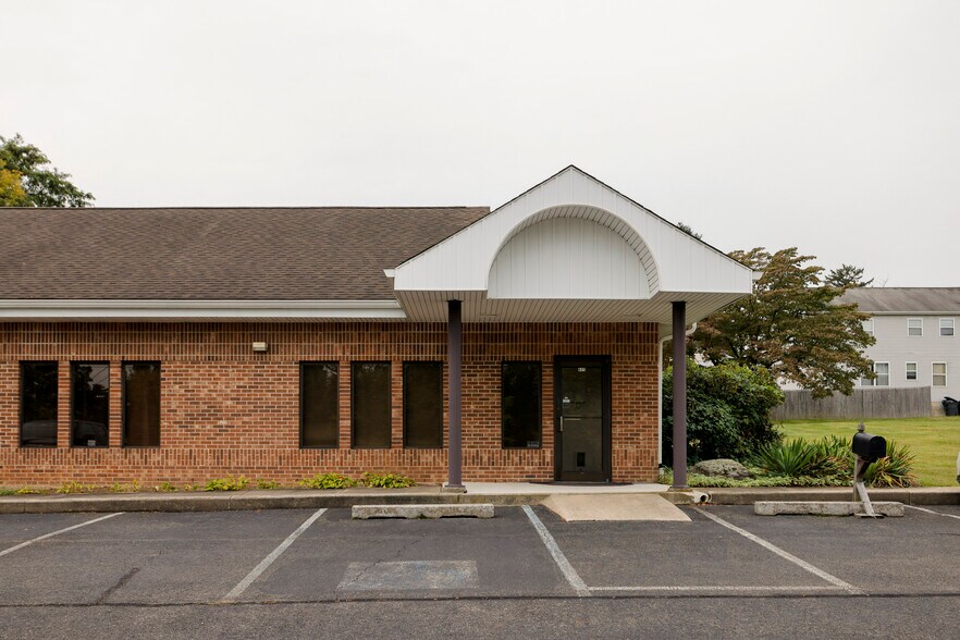 More Photos Of 475 Kedron Ave, Folsom Office For Sale