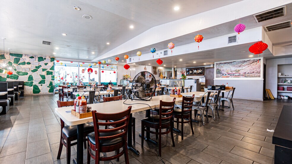 More Photos Of 1280 E Holt Ave, Pomona Restaurant For Lease