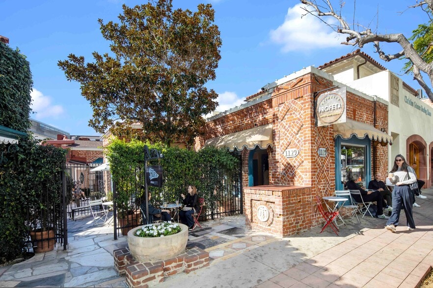 More Photos Of 1129 Glendon Ave, Los Angeles Restaurant For Lease