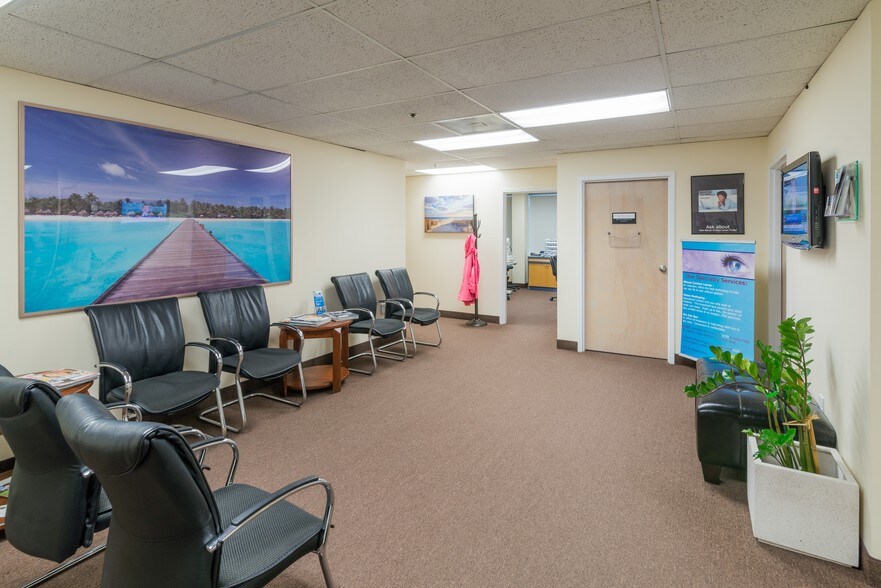 More Photos Of 463 Worcester Rd, Framingham Medical For Lease