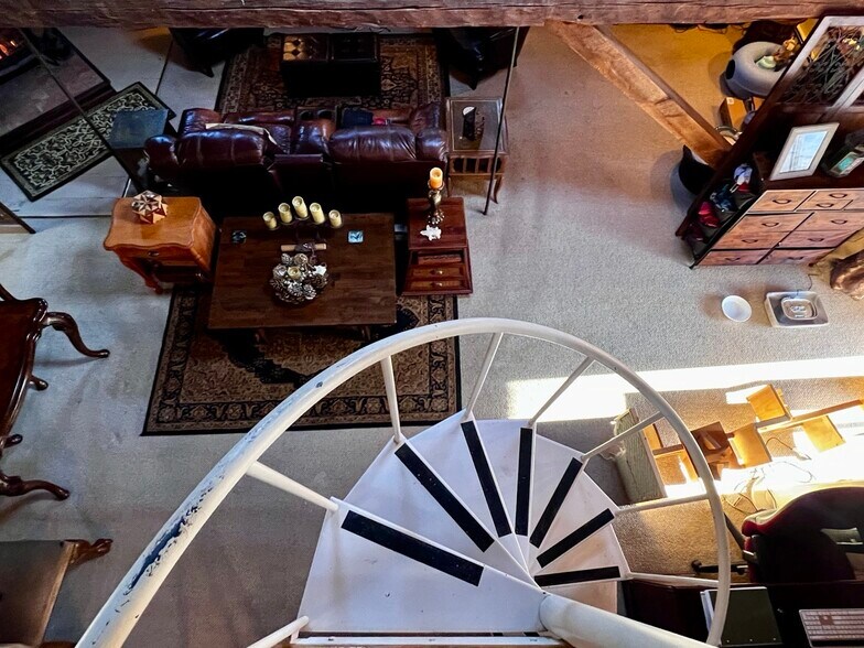 More Photos Of 82 Elm St, Camden Hospitality For Sale