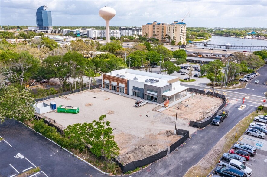 More Photos Of 286 Douglas Ave, Altamonte Springs General Retail For Lease