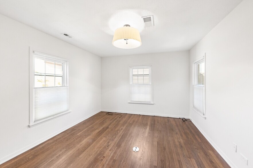 More Photos Of 2246 Bissonnet St, Houston Medical For Lease