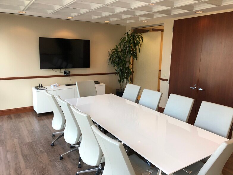 More Photos Of 121-189 S Orange Ave, Orlando Office Residential For Sale