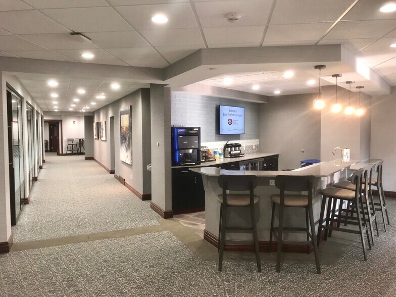 More Photos Of 1160 Pittsford-Victor Rd, Pittsford Unknown For Lease