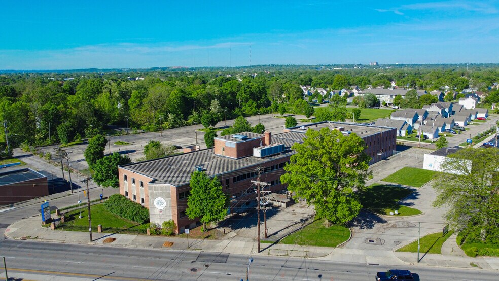More Photos Of 184 Salem Ave, Dayton Office Residential For Lease
