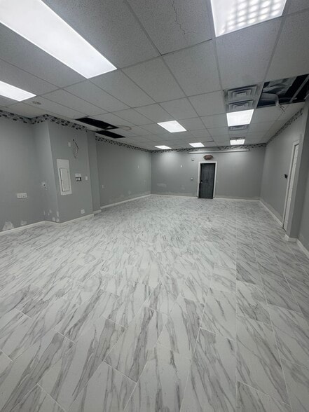 More Photos Of 119 W Broadway, Paterson Flex For Sale