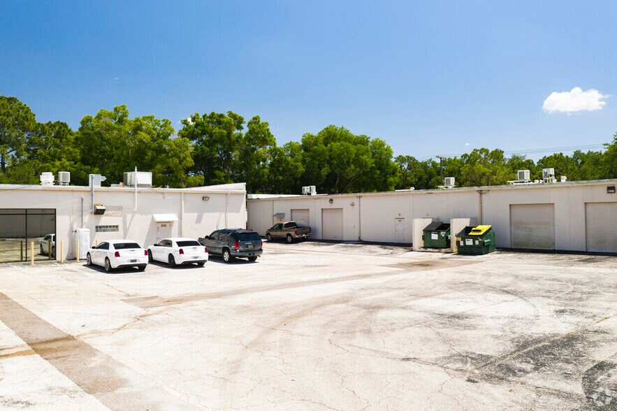 More Photos Of 3102 Cherry Palm Dr, Tampa Unknown For Lease