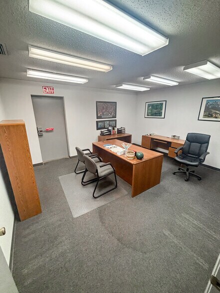 More Photos Of 3803 Mankins Ave, Odessa Warehouse For Sale