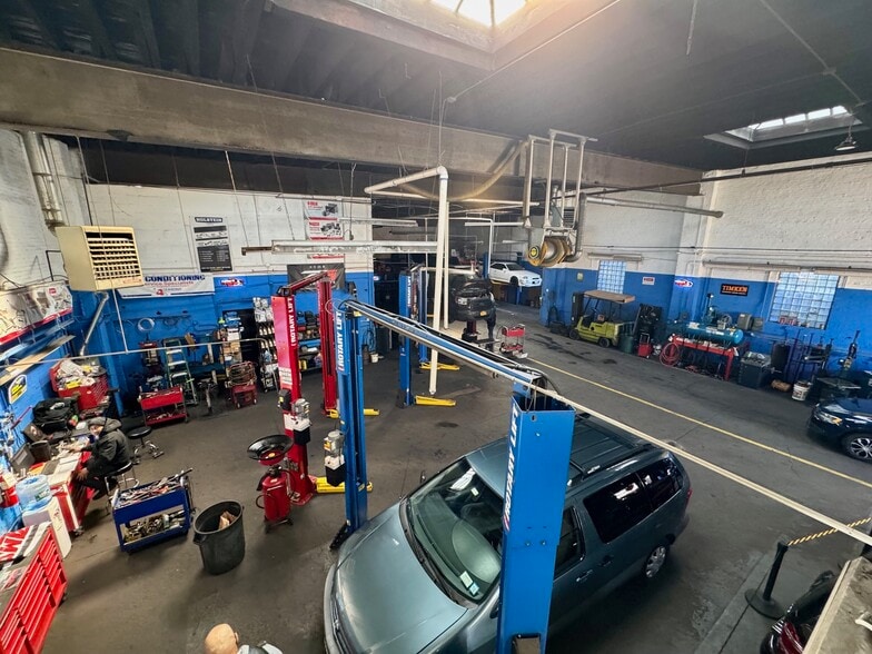 More Photos Of 6307 Fresh Pond Rd, Ridgewood Auto Repair For Sale