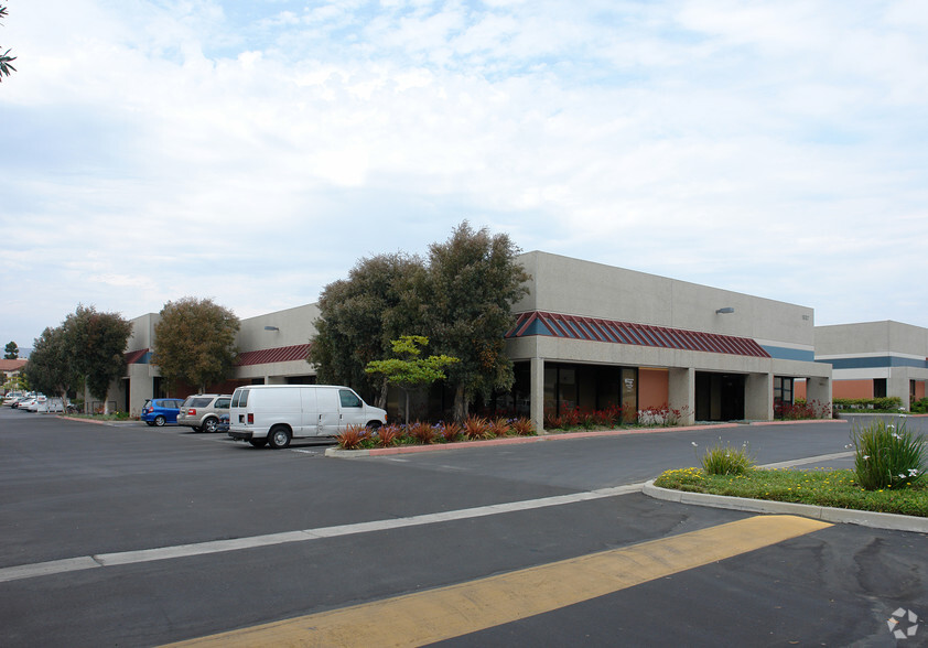 Primary Photo Of 1937 Goodyear Ave, Ventura Warehouse For Lease