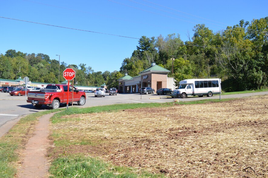 More Photos Of 308 Gross St, Marietta Land For Sale