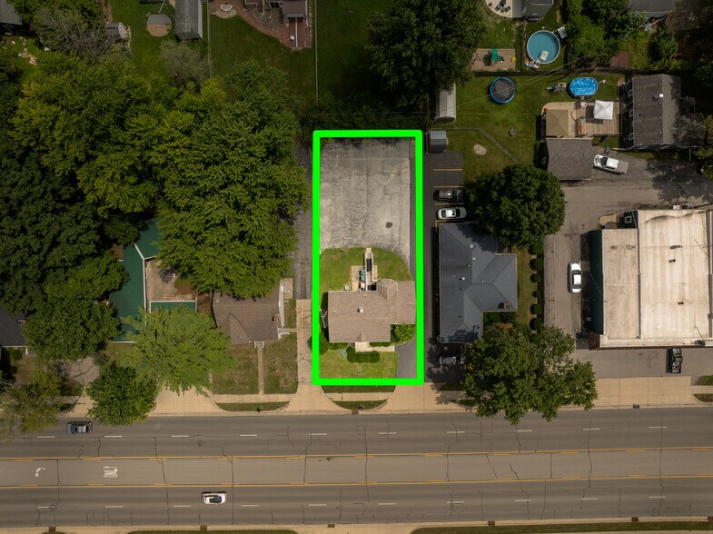 More Photos Of 1607 Chester Blvd, Richmond Office For Sale