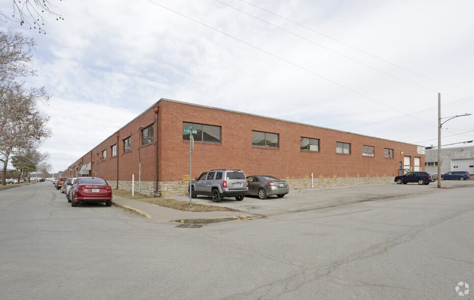 Primary Photo Of 1313 Atlantic Ave, North Kansas City Warehouse For Lease