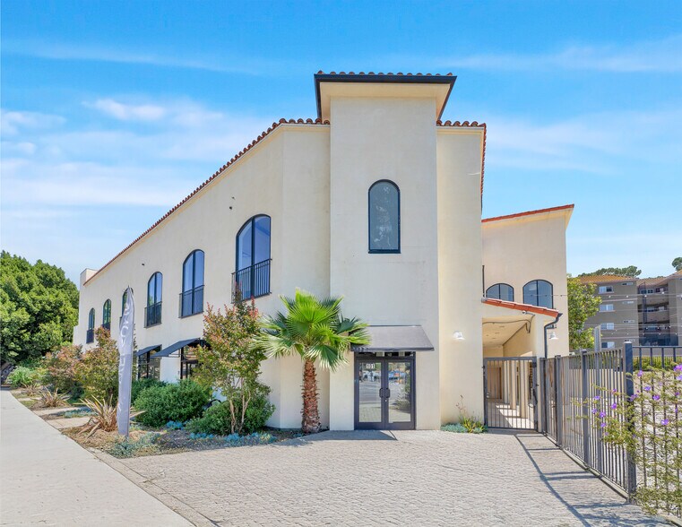 More Photos Of 4671-4681 Huntington Dr S, Los Angeles Storefront Retail Office For Sale