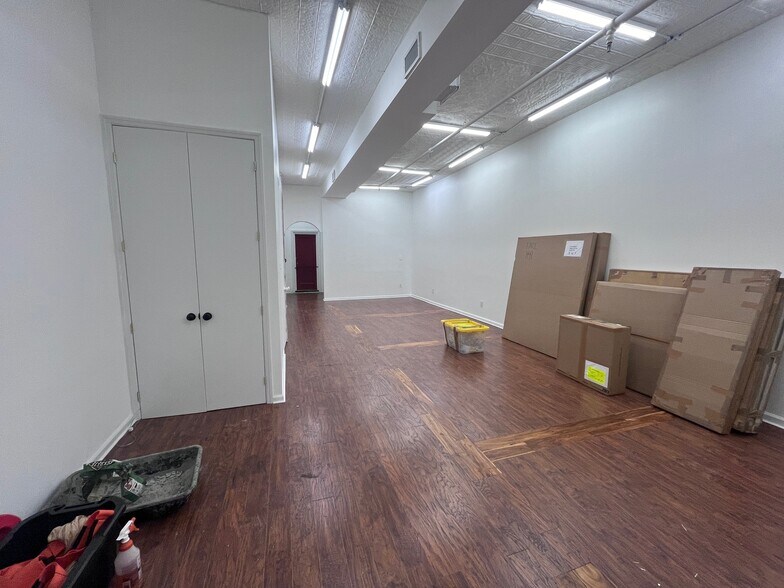 More Photos Of 39 W 14th St, New York Office For Lease