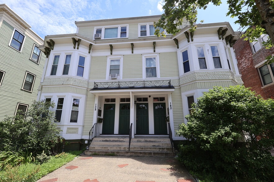 More Photos Of 138-140 Huron Ave, Cambridge Apartments For Sale