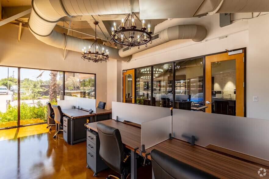 More Photos Of 8940 Fourwinds Dr, San Antonio Medical For Lease