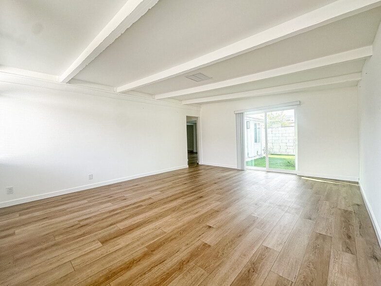 More Photos Of 5030 Farago Ave, Temple City Apartments For Sale