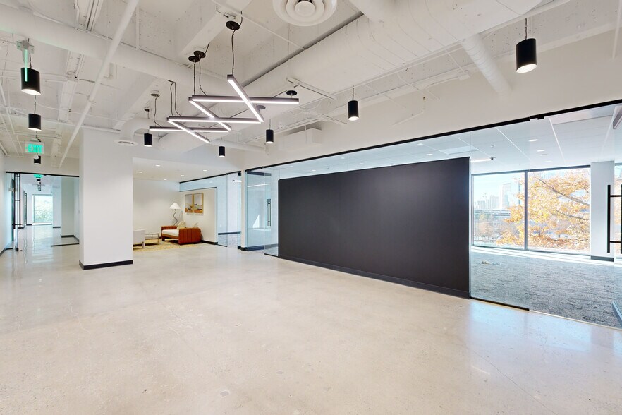 More Photos Of 3445 Peachtree Rd NE, Atlanta Office For Lease