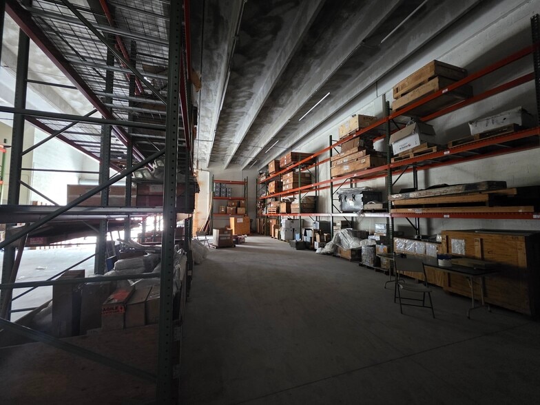 More Photos Of 10420 NW 37th Ter, Miami Warehouse For Sale