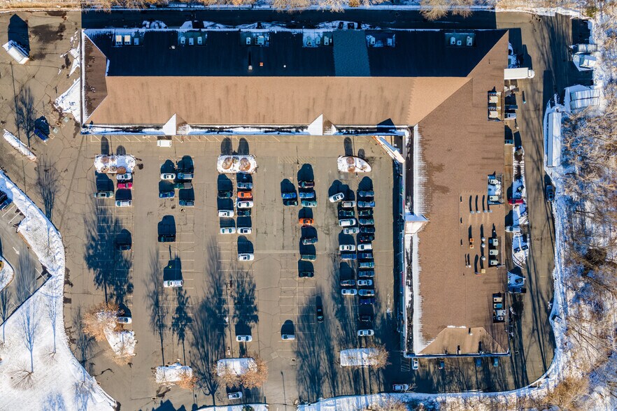 More Photos Of 34 Shunpike Rd, Cromwell Freestanding For Lease