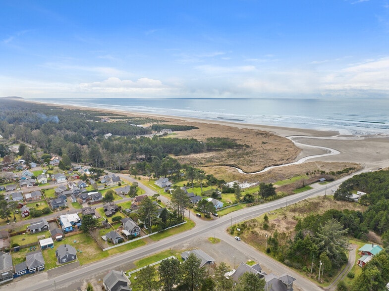 More Photos Of 1201 Bay Ave, Ocean Park Restaurant For Sale