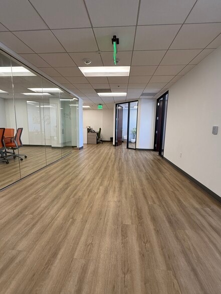 More Photos Of 425 E Colorado St, Glendale Office For Lease