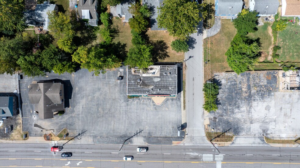 More Photos Of 10131-10137 West Florissant Ave, Saint Louis Office For Sale