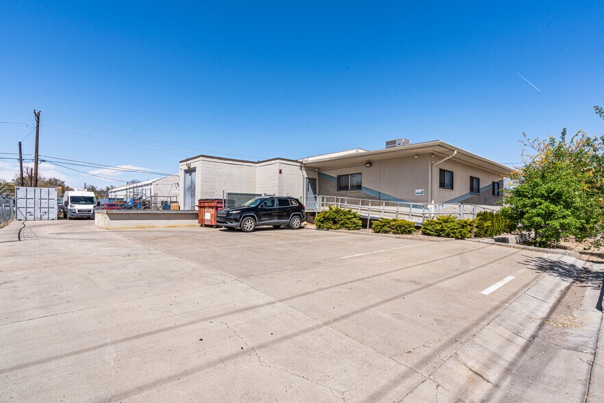 More Photos Of 711 W 8th St, Pueblo Warehouse For Sale