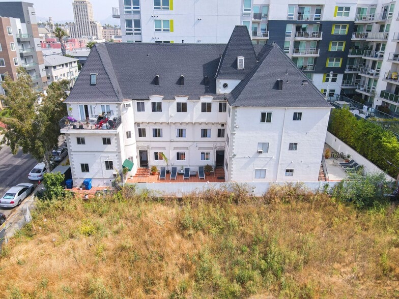 More Photos Of 722 S Manhattan Pl, Los Angeles Apartments For Sale