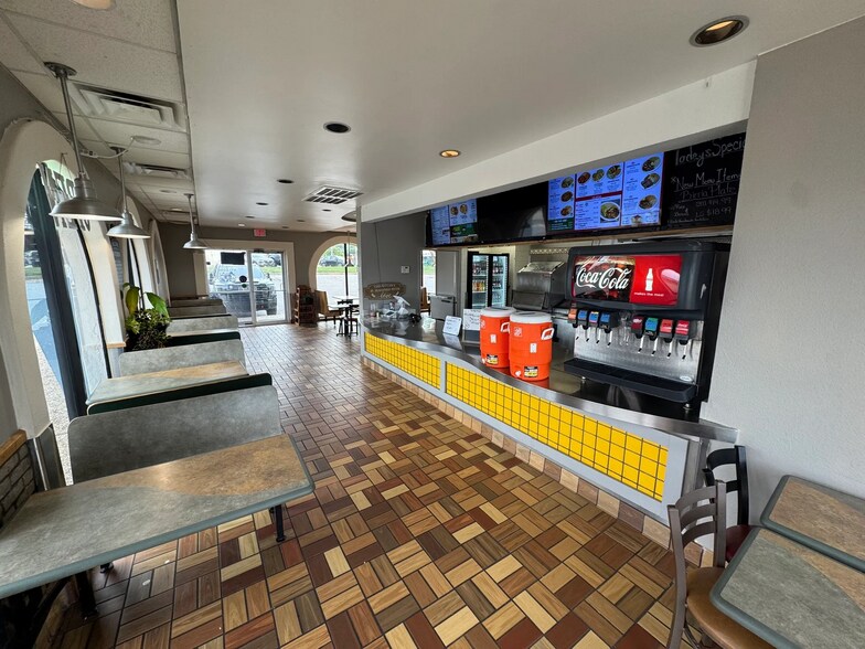 More Photos Of 5920 NW 23rd St, Oklahoma City Fast Food For Sale