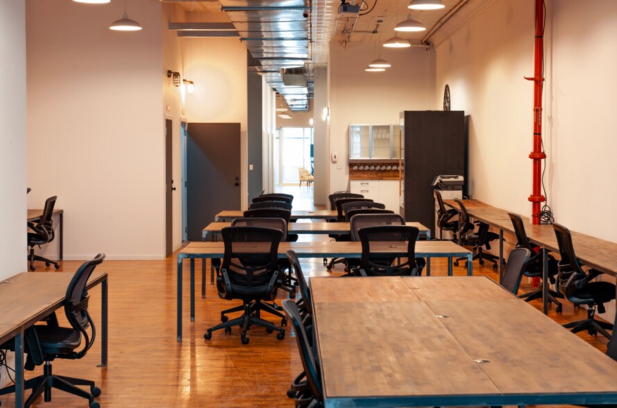 More Photos Of 447 Broadway, New York Loft Creative Space For Lease