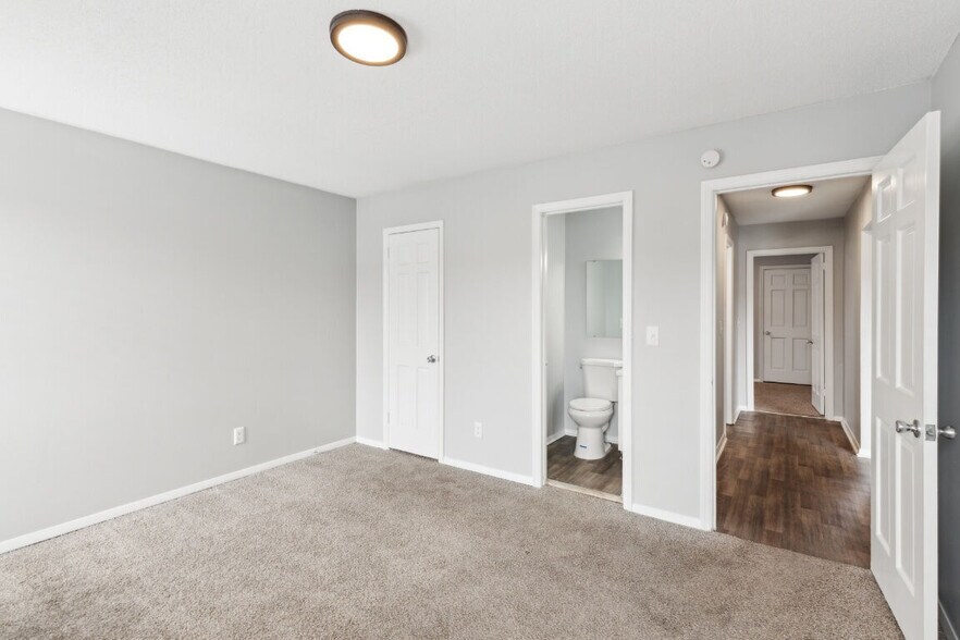 More Photos Of 300 W Midvale Ave, Chattanooga Apartments For Sale