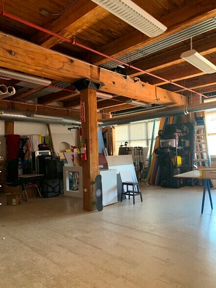 More Photos Of 700 N Sacramento Blvd, Chicago Loft Creative Space For Lease