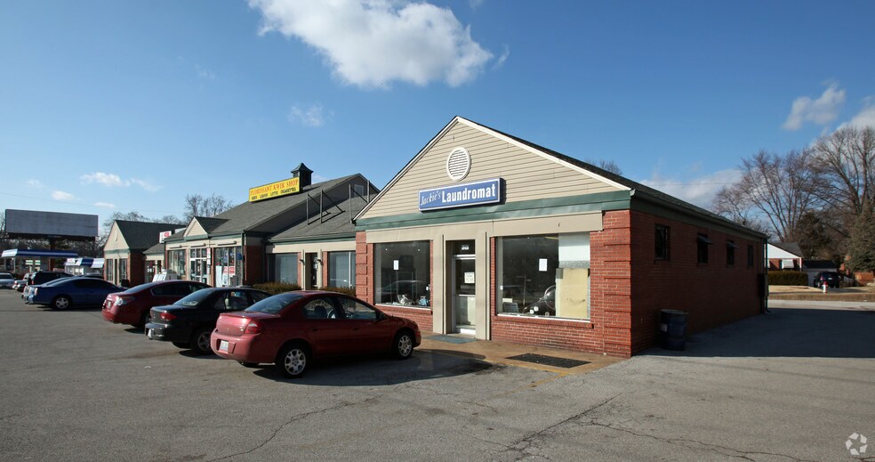More Photos Of 1247-1257 Dunn Rd, Florissant Storefront For Lease