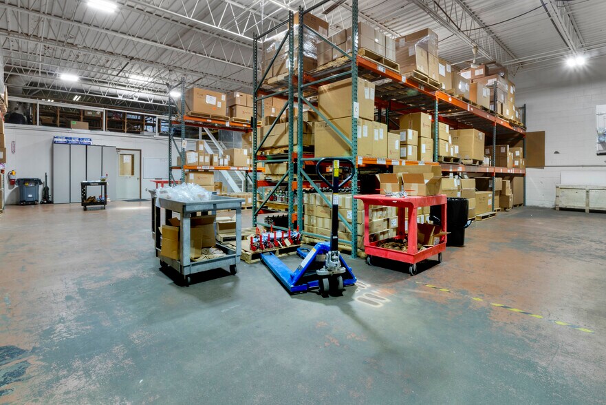 More Photos Of 8180 Country Club Pl, Indianapolis Warehouse For Sale
