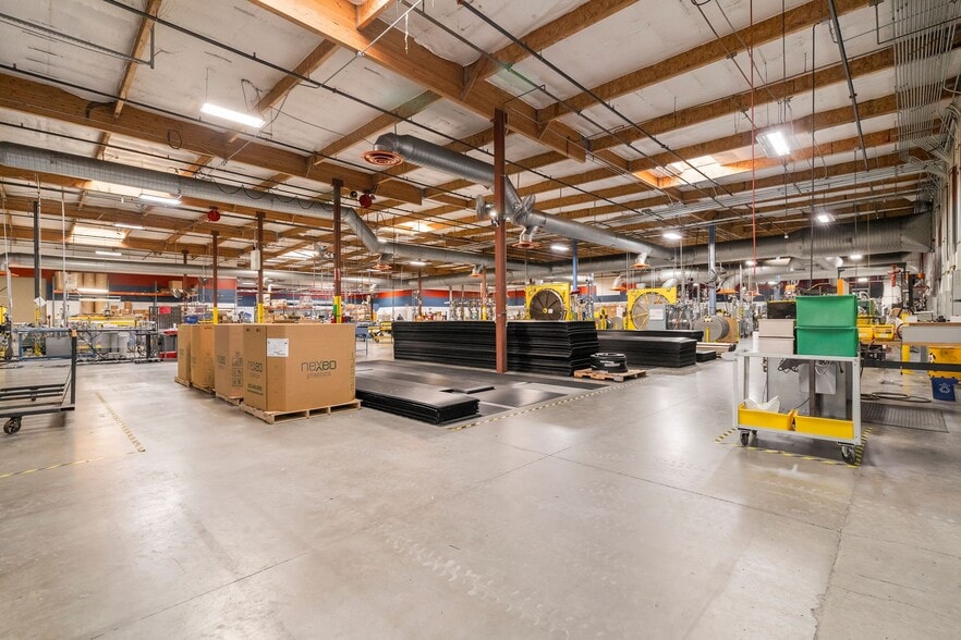 More Photos Of 435 Otterson Dr, Chico Manufacturing For Sale