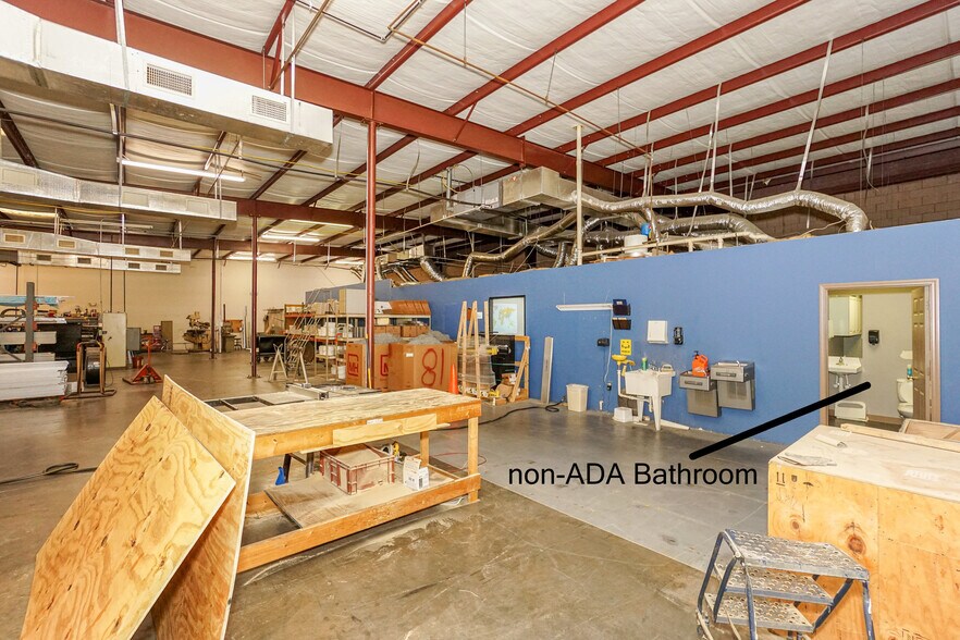 More Photos Of 10620 Bailey Rd, Cornelius Flex For Sale