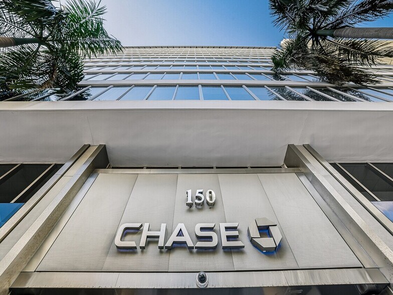 More Photos Of 150 SE 2nd Ave, Miami Office Residential For Lease