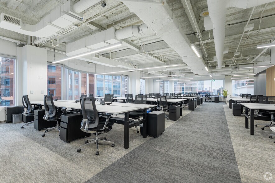 More Photos Of 70 York St, Toronto Office For Lease