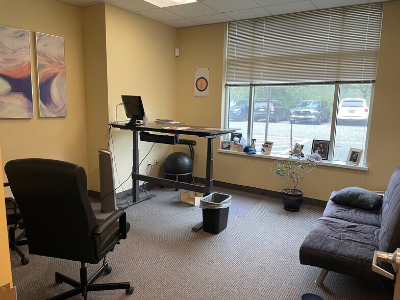 More Photos Of 909 Ridgebrook Rd, Sparks Medical For Sale