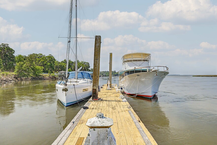 More Photos Of 171 Azalea Rd, Midway Marina For Sale