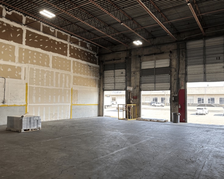 More Photos Of 4701-4775 Distribution Dr, Tampa Distribution For Lease