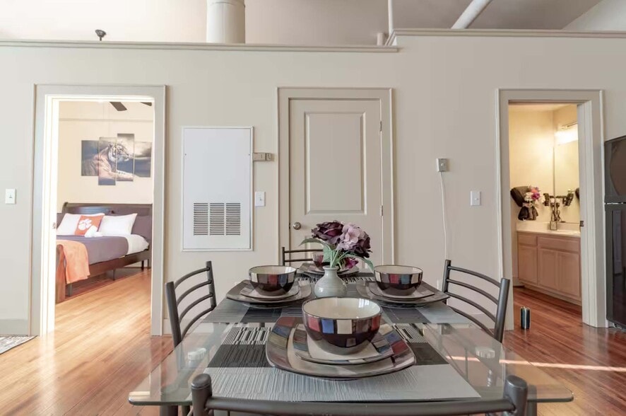 More Photos Of 304 Church St, Central Apartments For Sale