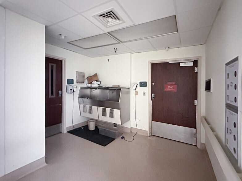 More Photos Of , Merritt Island Office For Sale