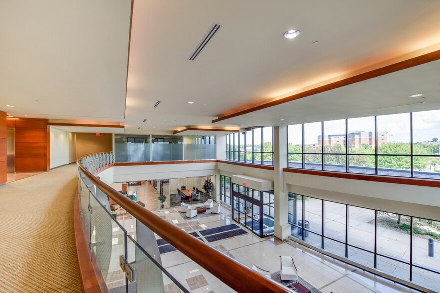More Photos Of 10 Terrace Ct, Madison Office For Lease