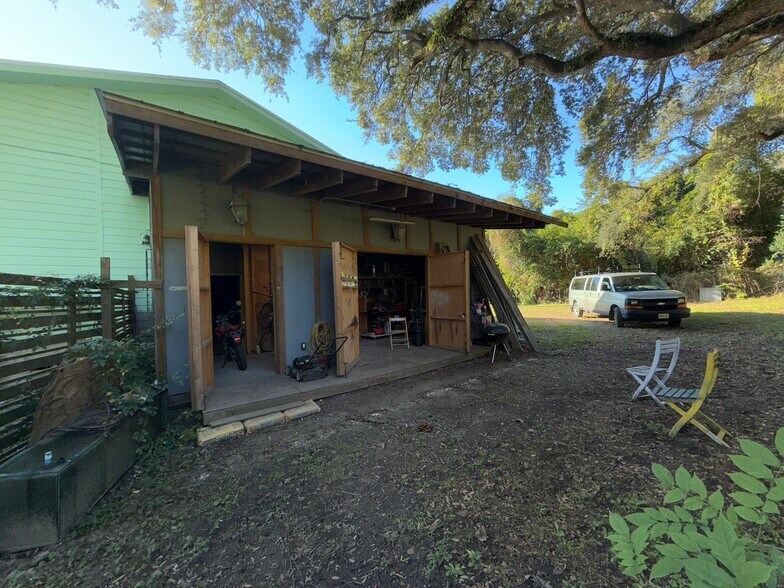 More Photos Of 2894 Pringle St, North Charleston Light Manufacturing For Lease